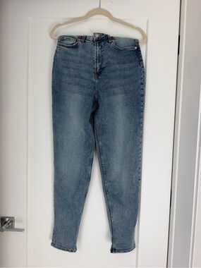 H&M High-Rise Tapered Jeans - Medium Blue